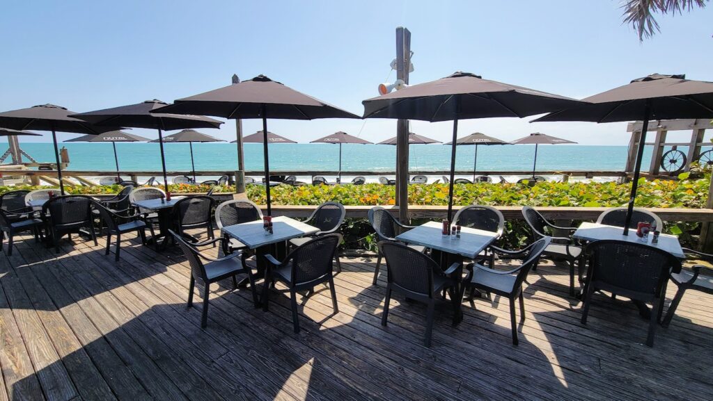 Oceanfront outdoor al fresco dining at Waldo's Restaurant located in Vero Beach florida