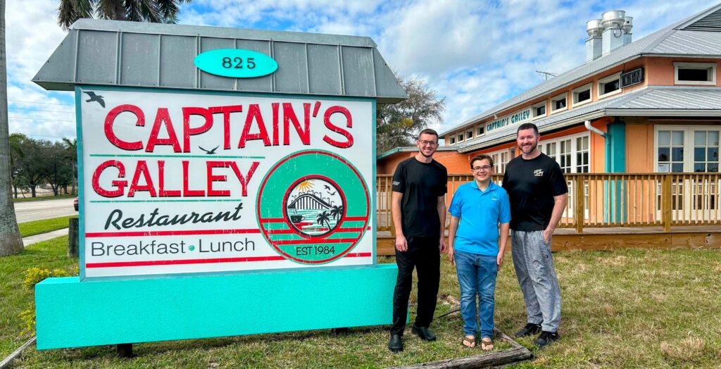 business sign Captains Galley located in Fort Pierce Florida